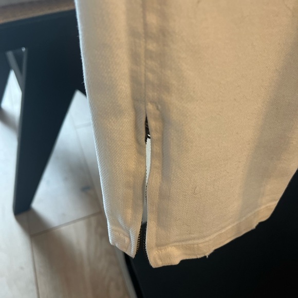 Emerson Fry Mick 2 Jeans in White Denim | Size 2 - Picture 5 of 5